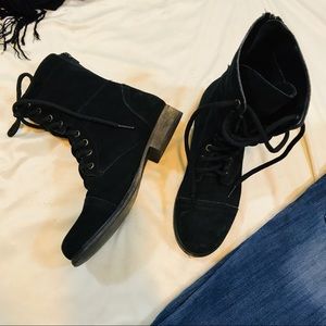 NWOB Steve Madden Troopa Lace Up Black Boots